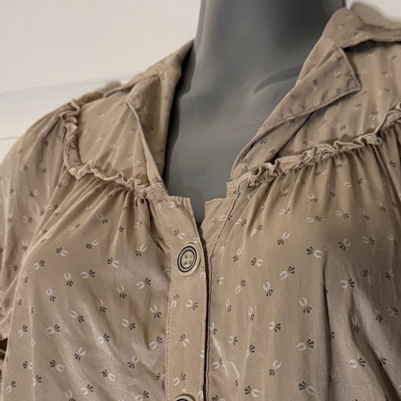 Silk Neutral Button-Up Blouse with Ruffle - Picture 4 of 9